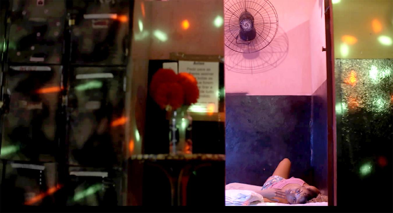 Com sessão de gala no Festival do Rio, 