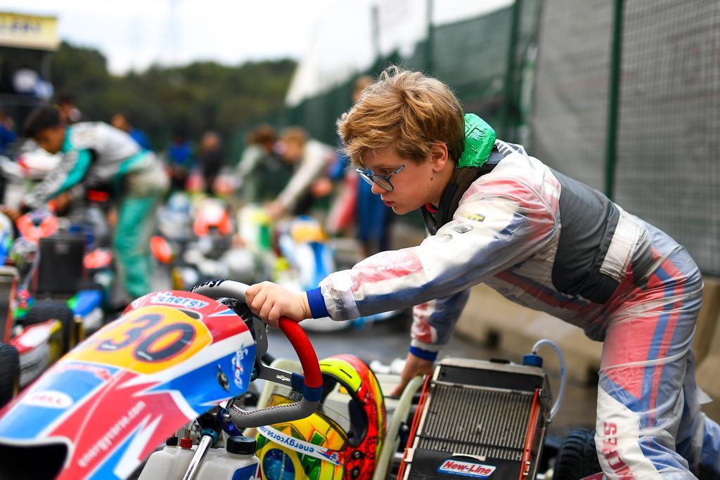 Felipe Sanches estreia no kartismo europeu e mostra potência no Trofeo delle Industrie, na Itália