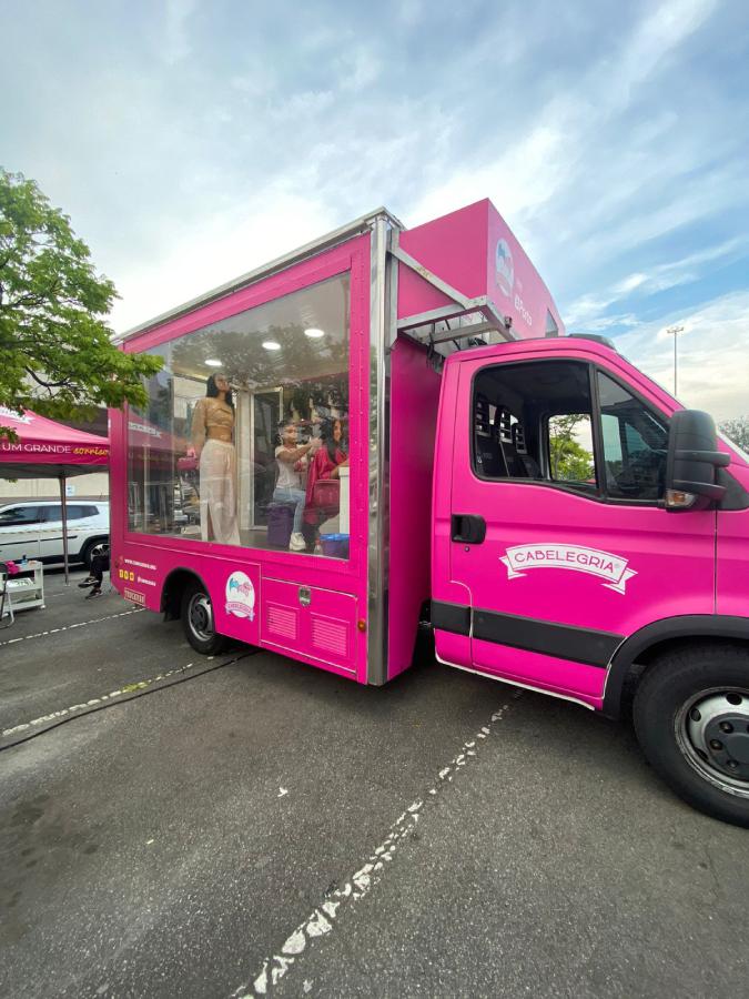 Outubro Rosa no Grand Plaza terá Banco de Perucas Móvel com a ONG Cabelegria