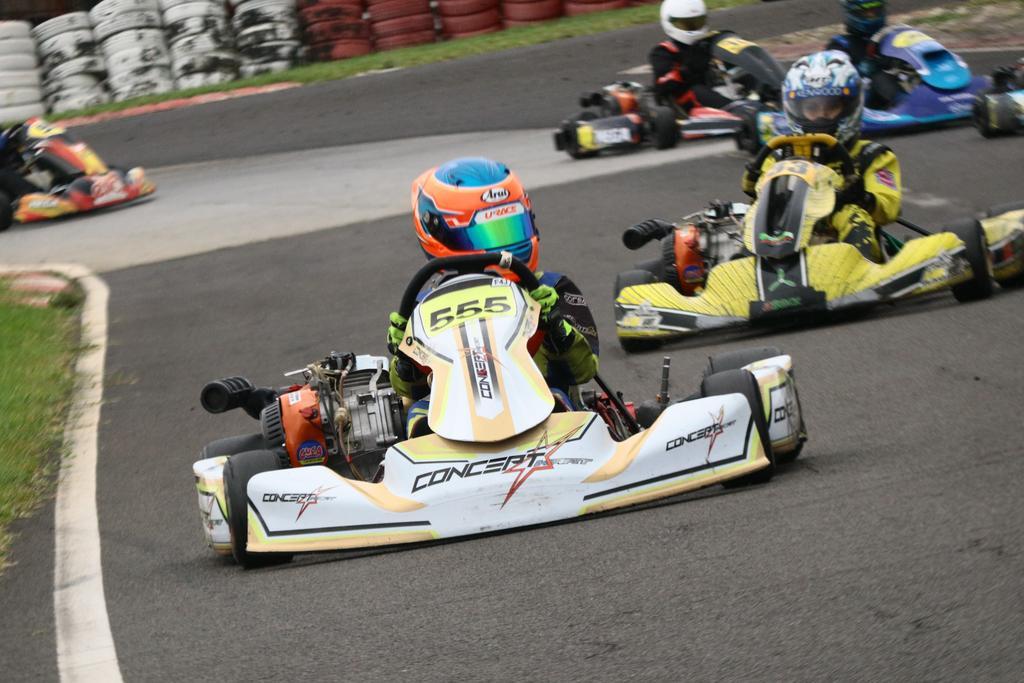 Renato Frota Pionti faz corridas de superação em fim de semana desafiador no kart