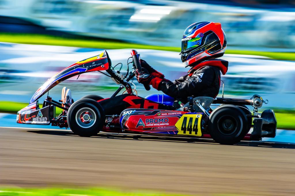 Gael Rampazzo acelera em evento nacional e busca campeonato na Mini 2T