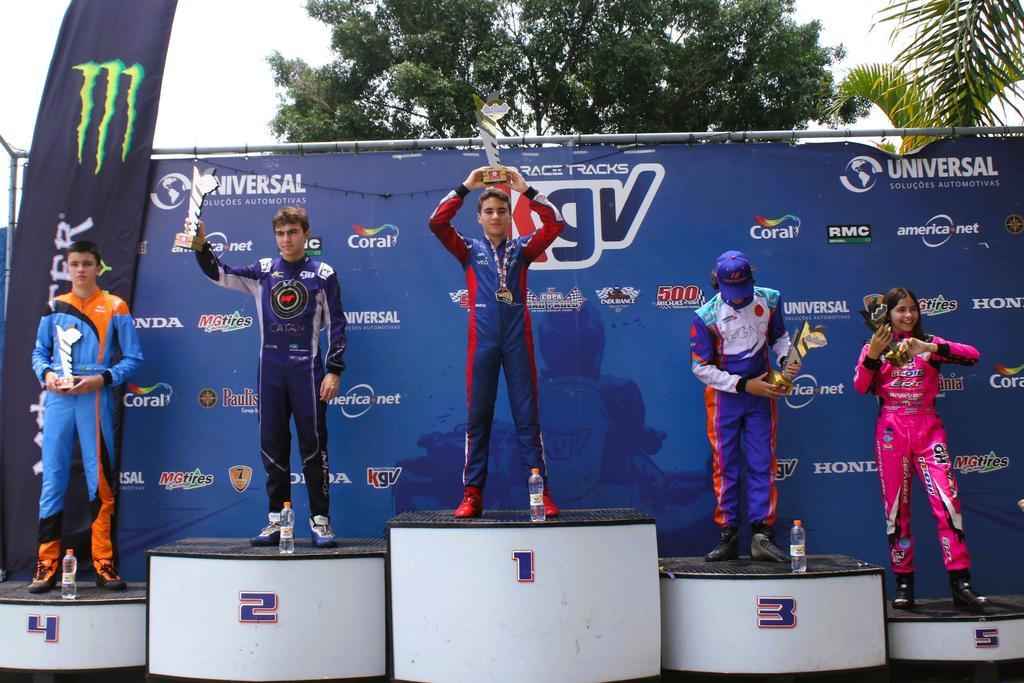 Dudu Salamonde dá show na pista e conquista tricampeonato da Copa São Paulo KGV