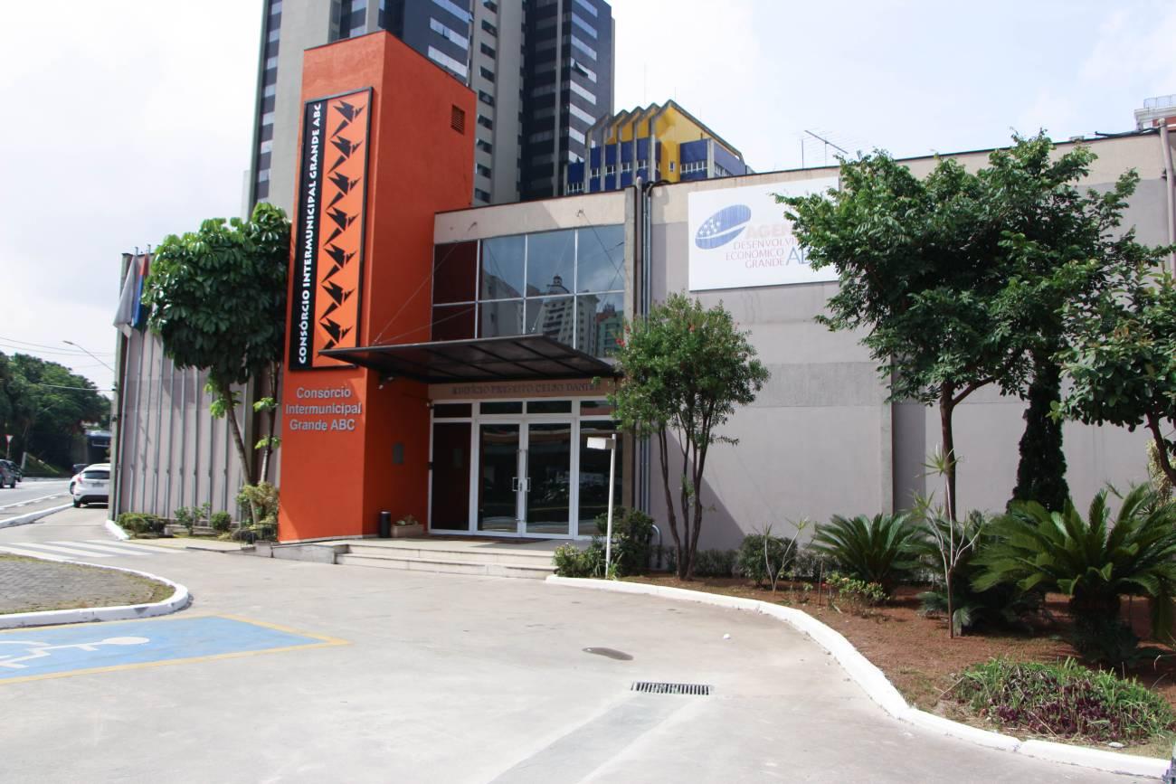 Governo do Estado atende pleito Consórcio ABC e confirma antecipação de ICMS