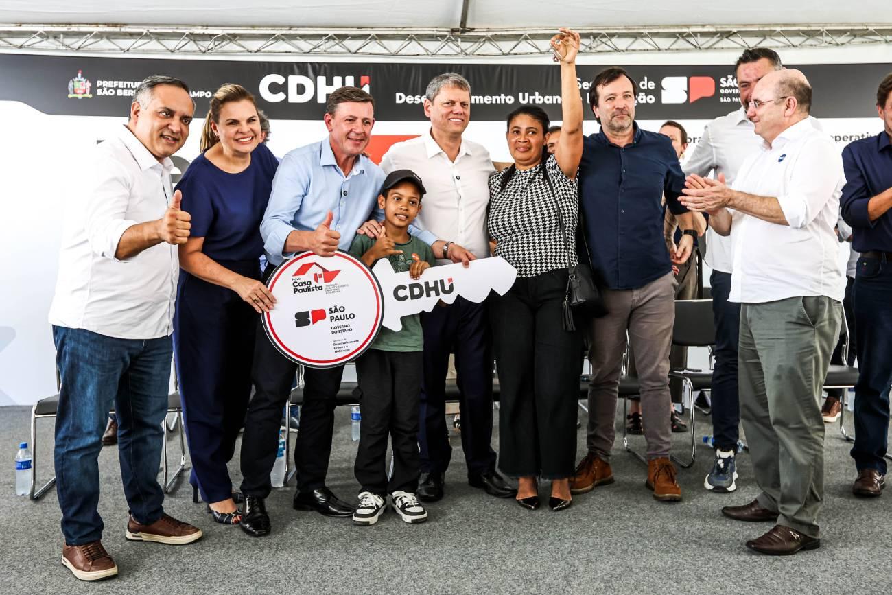 Governo do Estado e Prefeitura de São Bernardo entregam moradias a 420 famílias no Cooperativa