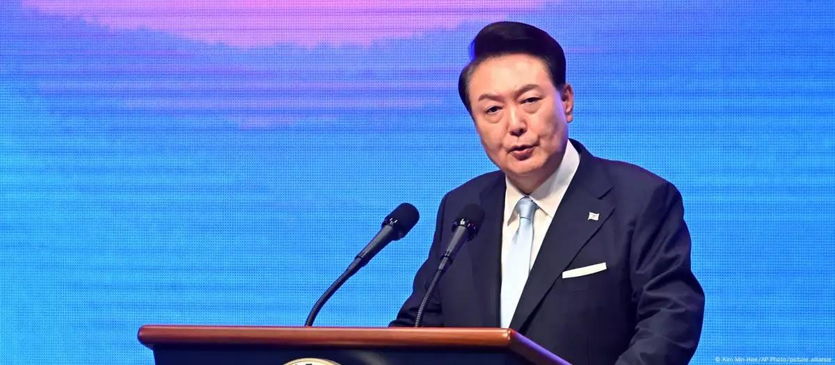 Presidente da Coreia do Sul impõe lei marcial no país