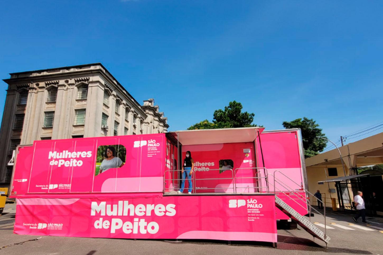 SP faz mais de 2,3 milhões de mamografias em 2 anos e anuncia duas novas carretas para 2025