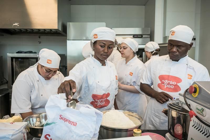 Curso gratuito da Fundação Bunge para padeiros e confeiteiros tem inscrições abertas em cinco cidades