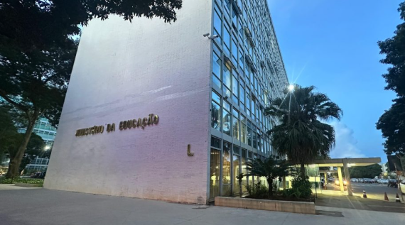 Em Brasília, TV Paranaíba pede explicações ao MEC sobre trote na UFU