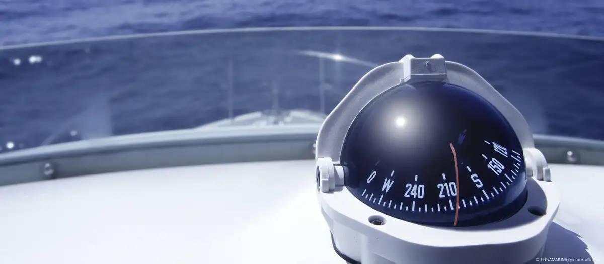 Polo Norte magnético se desloca do Canadá rumo à Sibéria