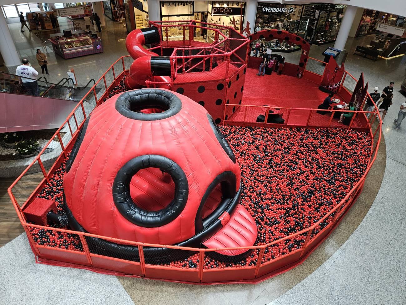 São Bernardo Plaza Shopping recebe atração temática inspirada no universo de Miraculous™