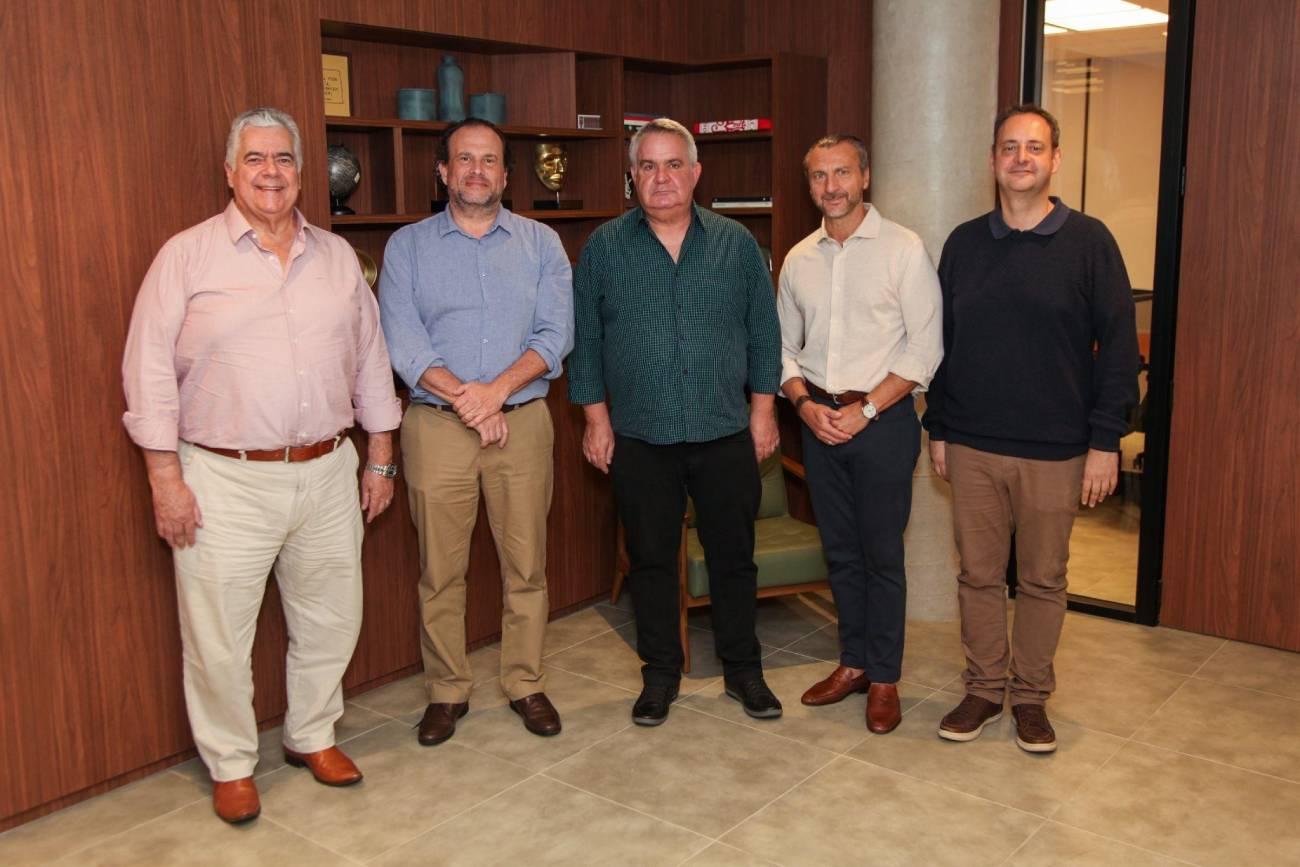 Sindi Clubes SP realiza cerimônia de posse da nova gestão para 2025-2027