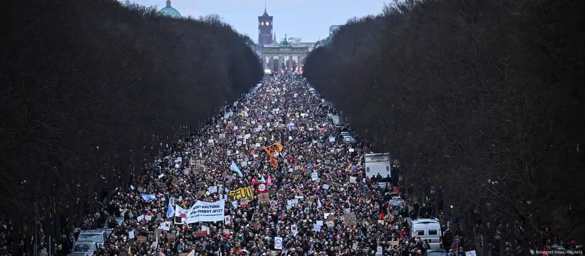Berlim: 160 mil protestam contra fim do 