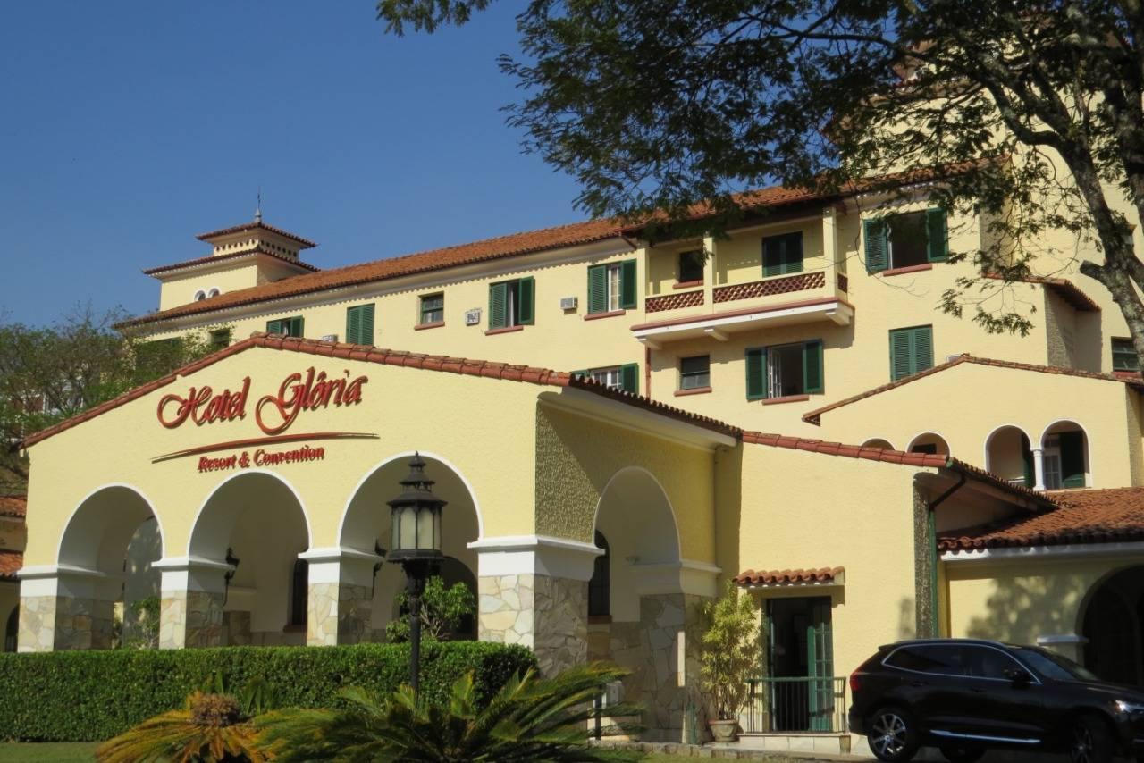 Carnaval com roda de samba, bailes, karaokê e concurso de fantasias no Hotel Glória Caxambu