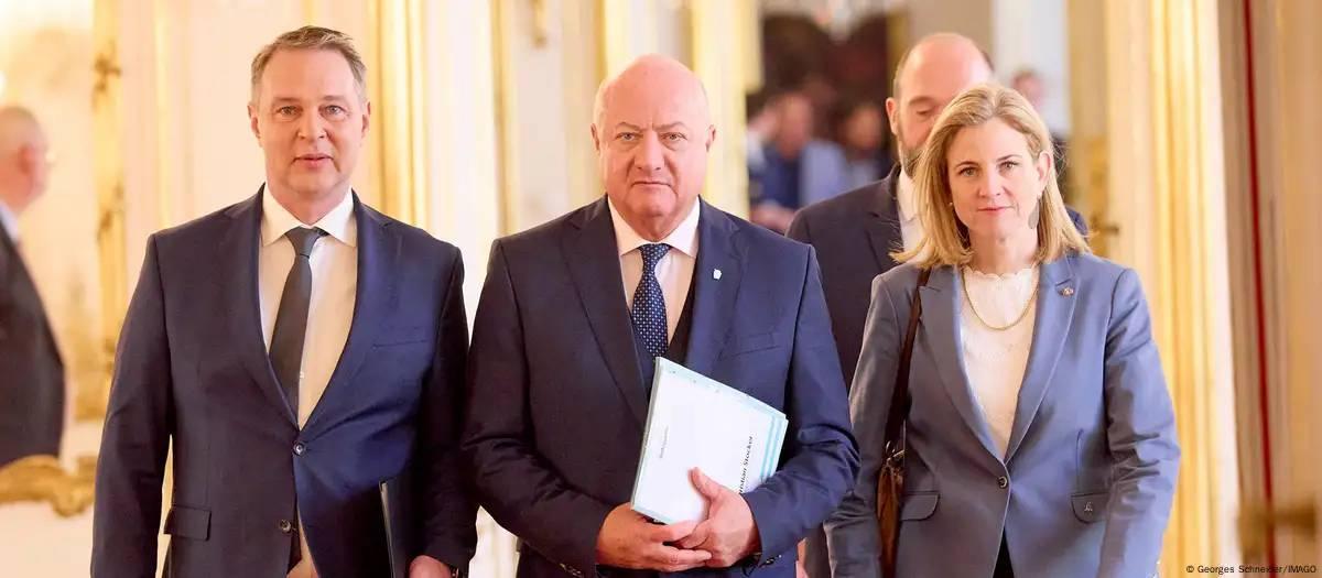 Centristas formam coalizão sem a ultradireita na Áustria