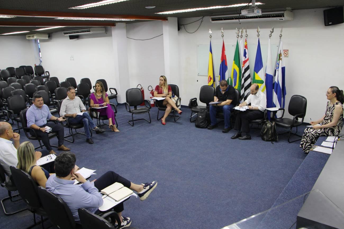 Consórcio ABC aponta financiamento da educação como principal desafio para o setor