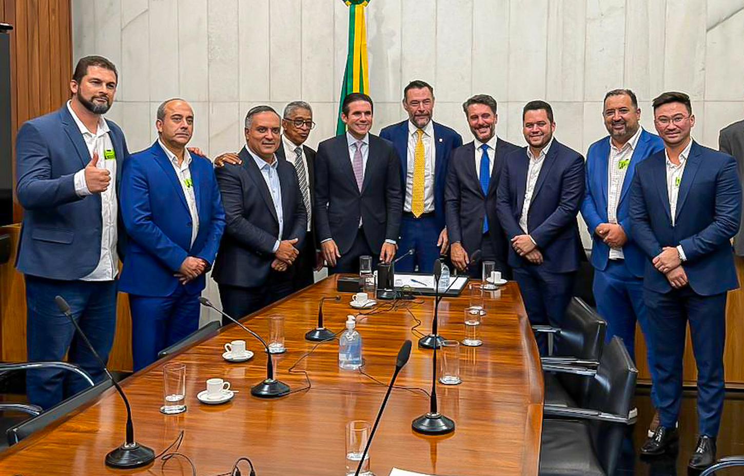 Em Brasília, prefeito Marcelo Lima realiza assembleia do Consórcio e projeta parcerias federais