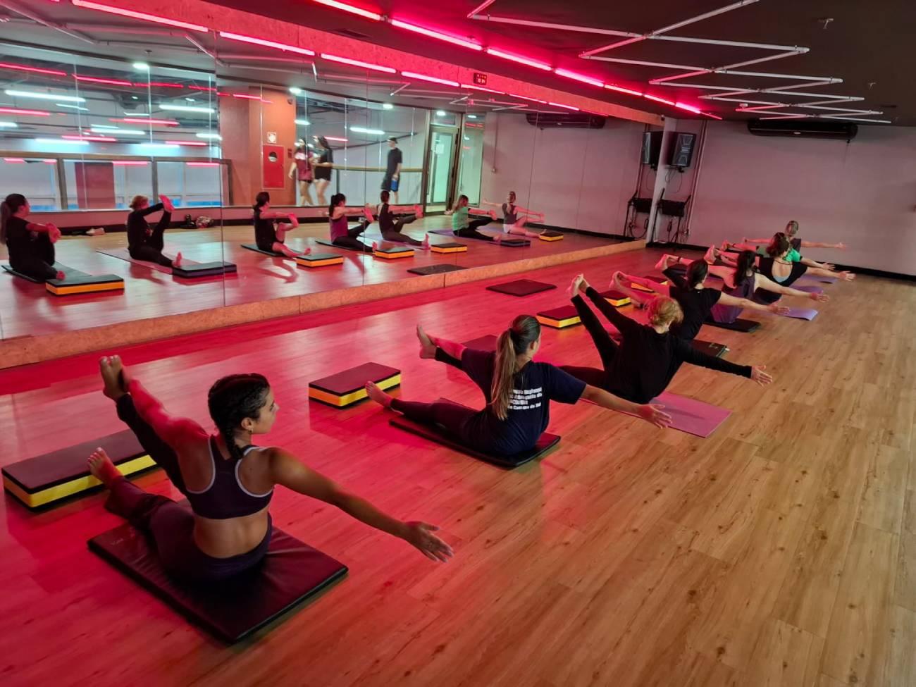 Golden Square Shopping promove aulas gratuitas de Yoga