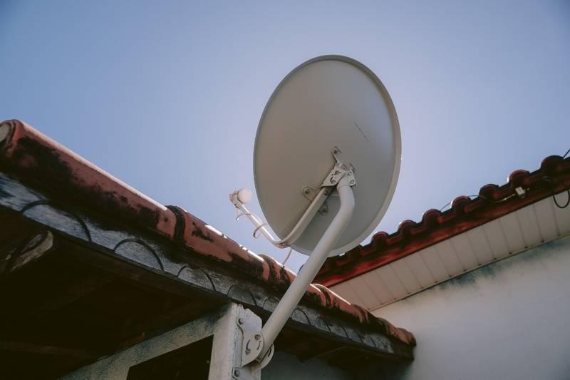 Nova parabólica digital: prazo para solicitar agendamento  de instalação do kit gratuito termina em 30 de junho, às 20h