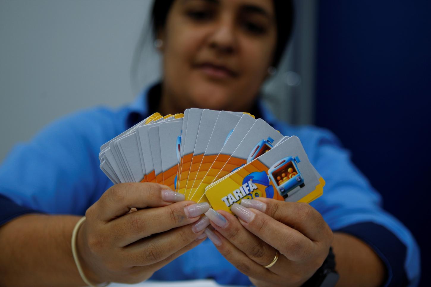 Prefeitura viabiliza mutirão para entrega de cartões da Tarifa Zero para estudantes durante o Carnaval