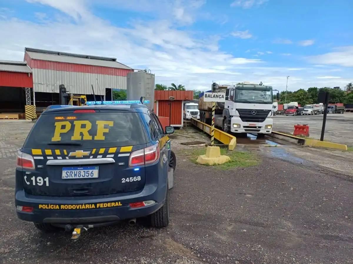Rodovia Rio-Santos recebe mais fiscalização de caminhões por parte da PRF