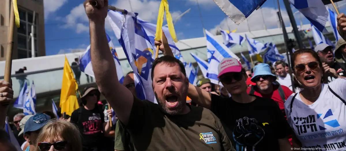 Netanyahu demite chefe do serviço interno de inteligência