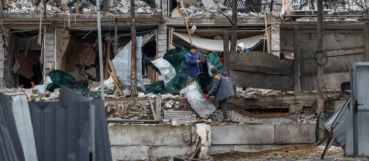 Rússia ataca Ucrânia horas após concordar com trégua parcial