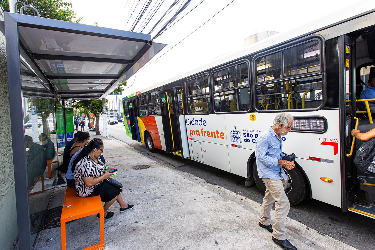 São Bernardo torna a gratuidade do transporte público para idosos de 60 a 65 anos uma política pública permanente