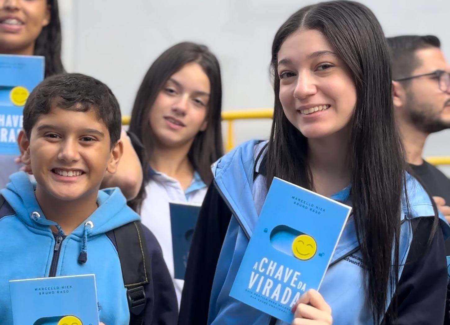 Colégio Adventista entrega 9 mil livros em São Bernardo para fortalecer saúde emocional