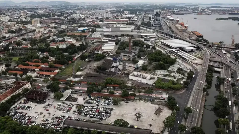 Flamengo contrata análise de contaminação de solo em terreno do estádio