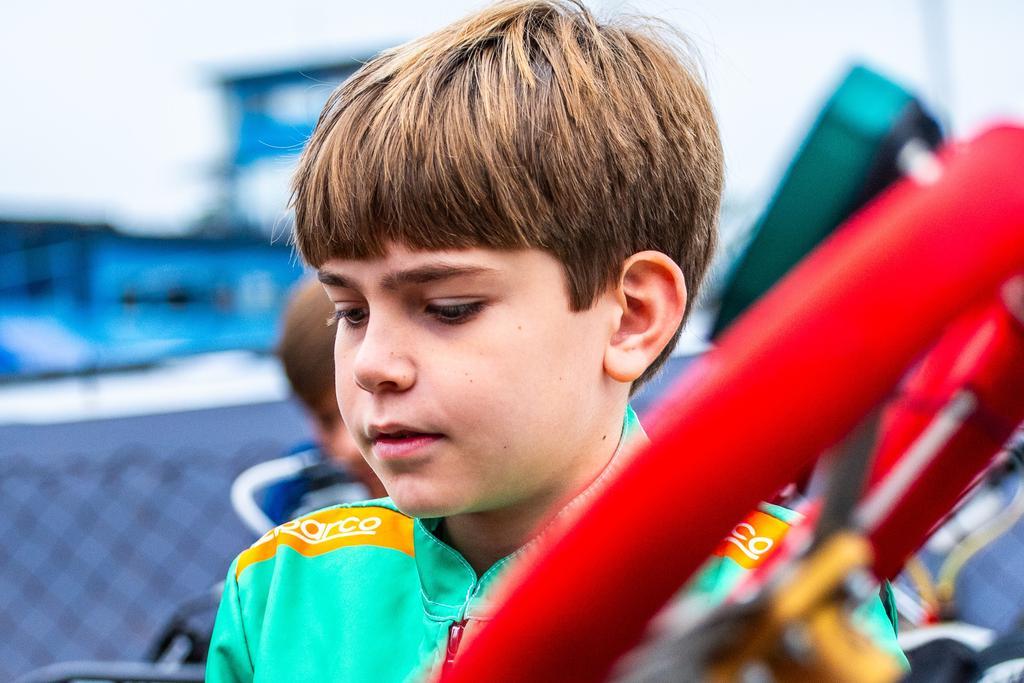 Gabriel Souza mostra força e fecha entre os dez melhores na etapa do Paulista KGV