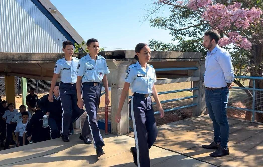 Idealizador da escola cívico-militar, Tenente Coimbra projeta 200 unidades do tipo em SP até 2026