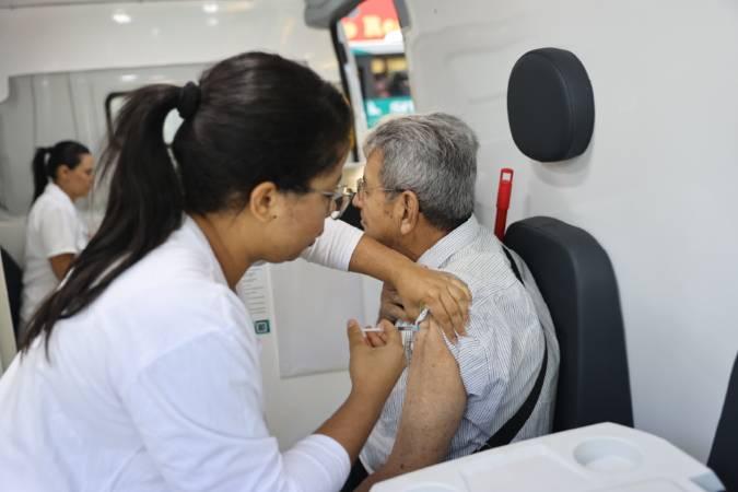 Prefeitura realiza vacinação contra a gripe neste sábado (12)