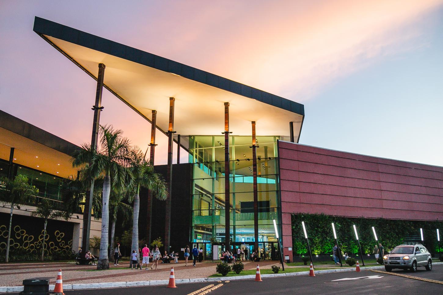 Uberlândia Shopping informa horário de funcionamento no Dia do Trabalhador