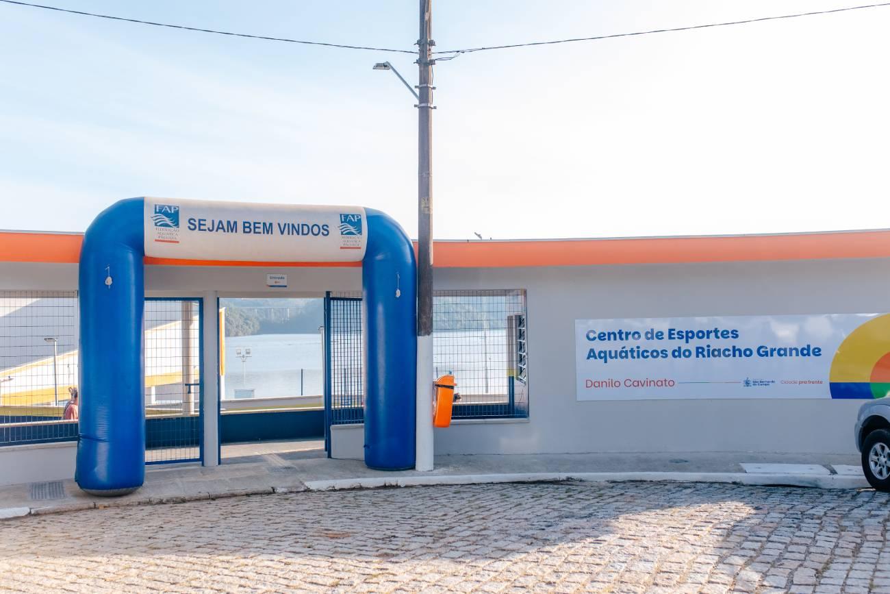 Centro de Esportes Aquáticos do Riacho é reinaugurado com nova estrutura e já abriga etapa do 'SP a Nado'