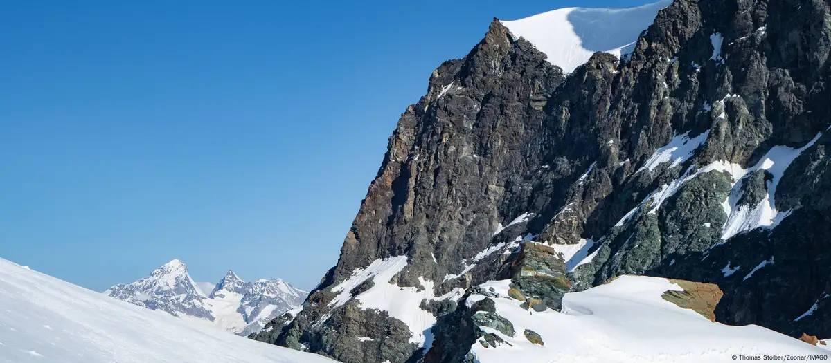 Corpos de cinco esquiadores são achados em montanha na Suíça