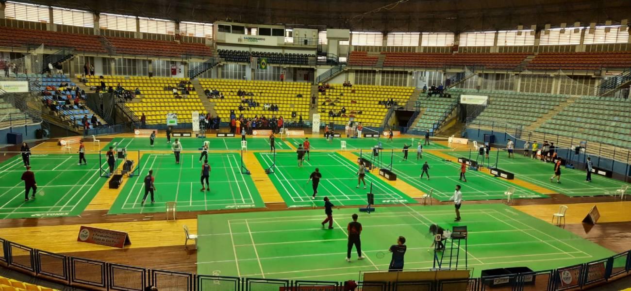 Etapa Estadual de Badminton é sediada em São Bernardo neste final de semana