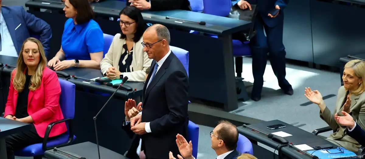Friedrich Merz toma posse como novo líder da Alemanha