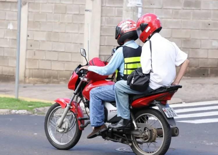 Justiça libera serviço de moto-táxi na cidade de São Paulo