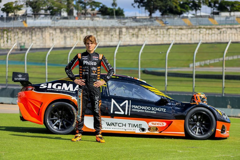 Luis Trombini acelera pela primeira vez na temporada 2025