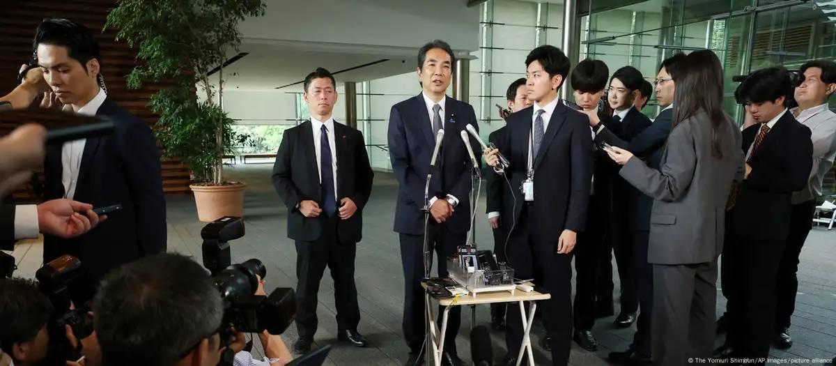 Ministro japonês renuncia após gafe sobre arroz 