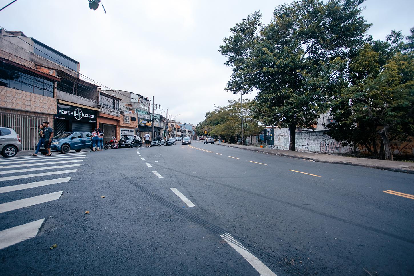 Moradores do Vila Carminha aprovam recapeamento asfáltico na região