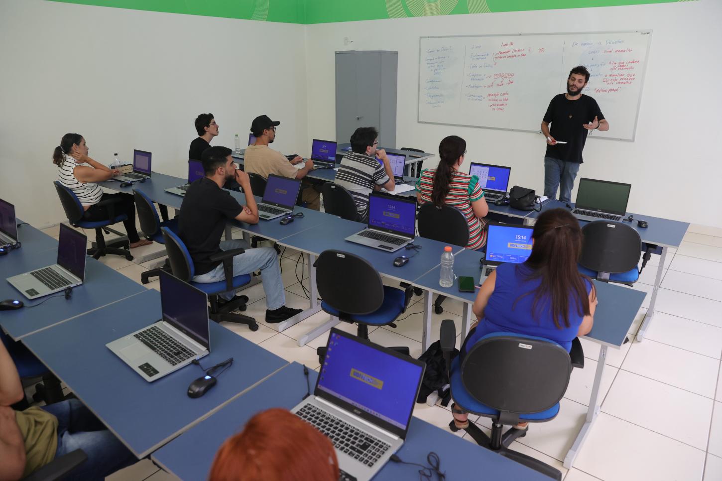 Prefeitura inicia as primeiras turmas no Udi Tech com objetivo de capacitar profissionais do segmento de tecnologia e inovação