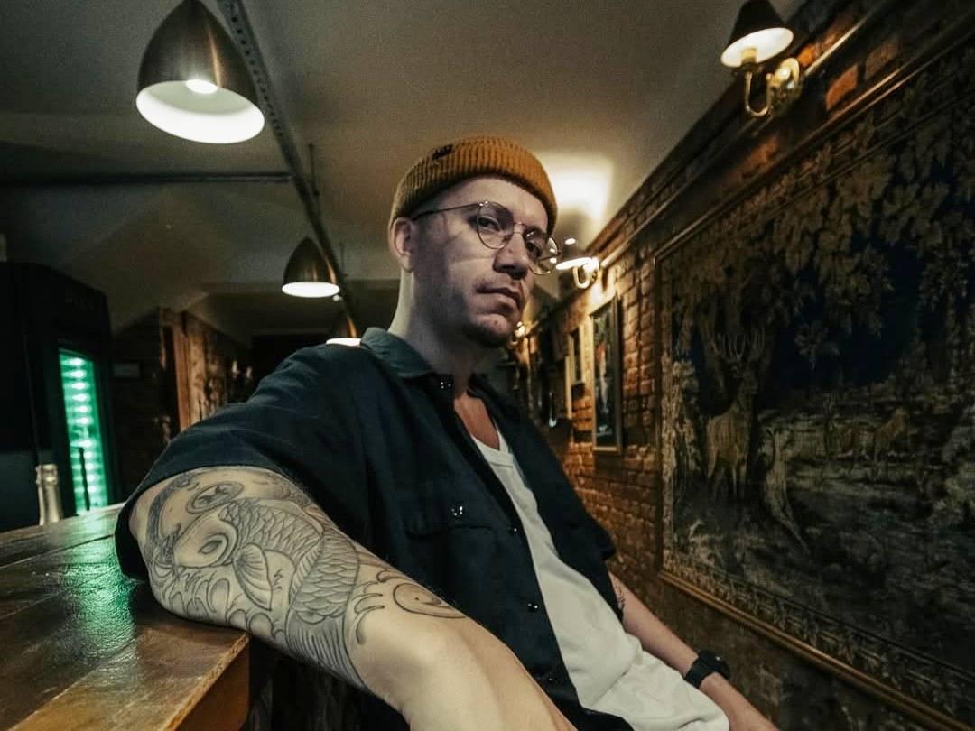 Projeto Conexões no Vale do Anhangabaú promove encontro entre cidade, arte e pessoas em edição com o DJ Soul Diggin