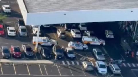 Quatro homens são presos após troca de tiros com a PM em supermercado de Uberlândia