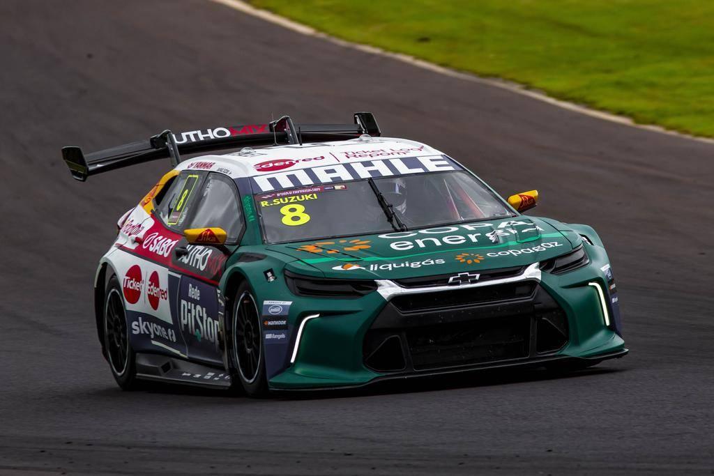 Rafael Suzuki larga na frente na corrida sprint da Stock Car em Cascavel após noite de trabalho intenso da TMG