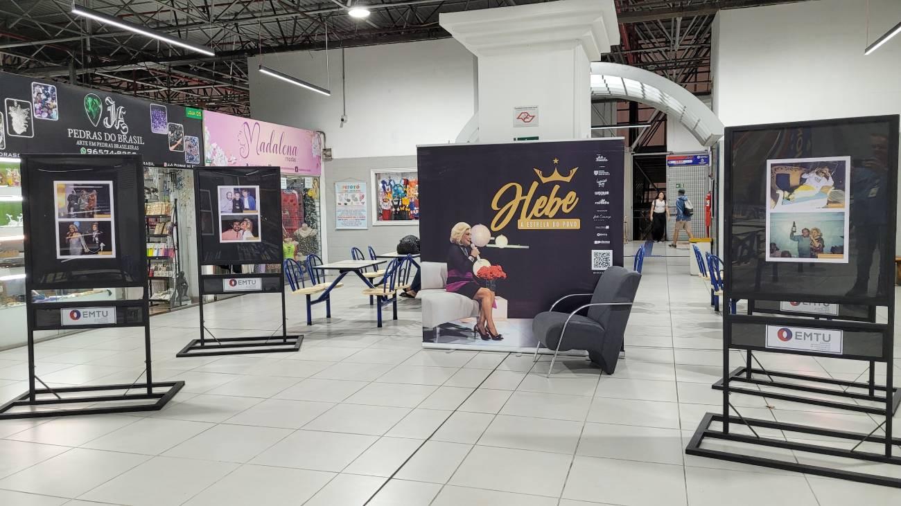 A mostra fotográfica faz parte do programa Arte nos Terminais e relembra a artista e ícone da TV brasileira