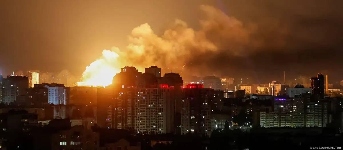 Ataque russo deixa 14 mortos em Kiev