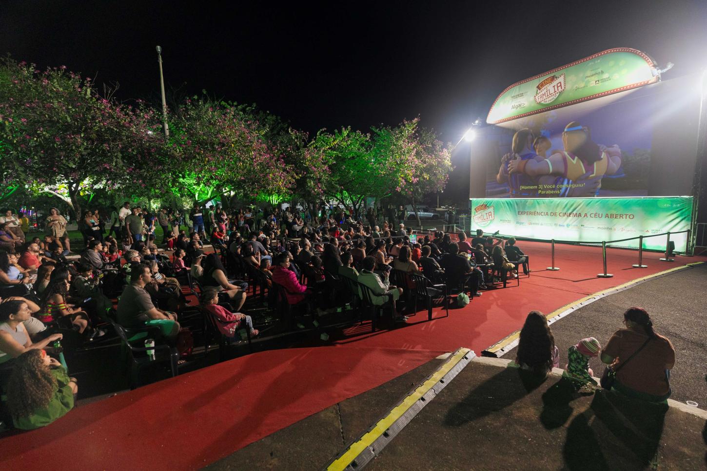 Cine Família na Praça retorna a Tupaciguara com histórias inspiradoras para toda a família