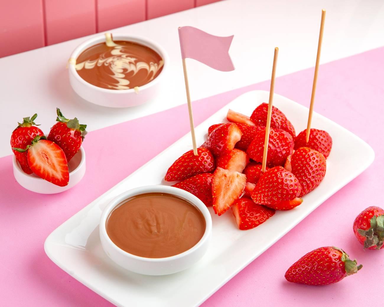 Fondue em casa transforma o frio em celebração de sabores com charme e praticidade