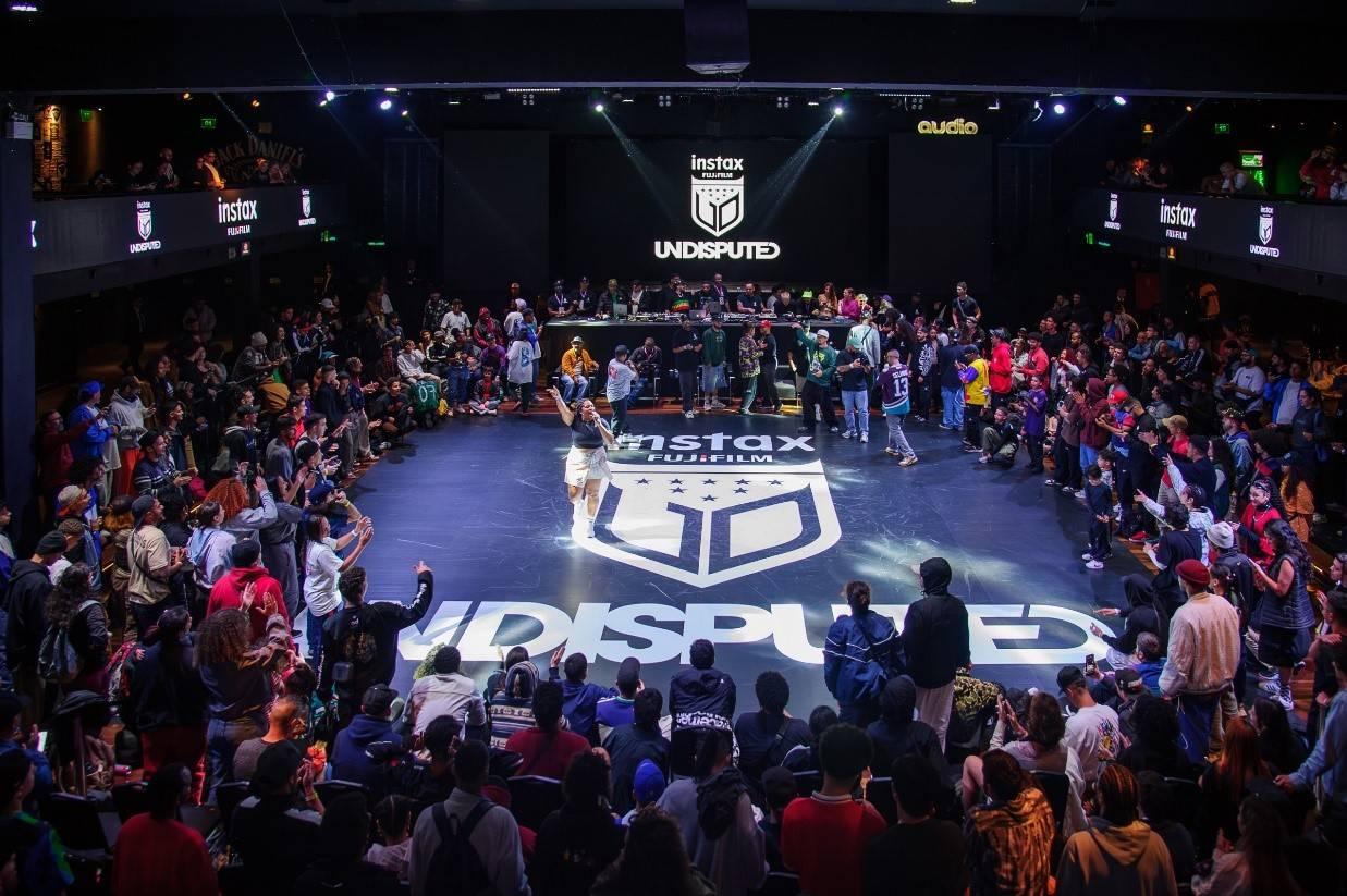 FUJIFILM instax™ Undisputed abre campeonato mundial de breaking em São Paulo